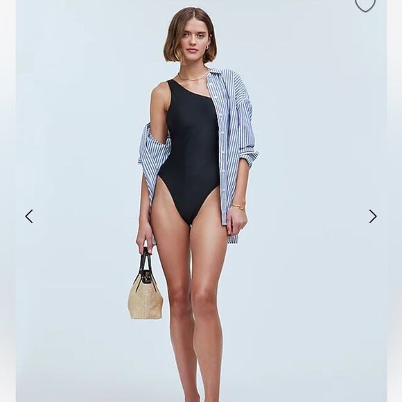 NWT One-Shoulder One-Piece Swimsuit - Picture 2 of 7